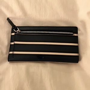 Excellent condition, Kate spade medium size wallet